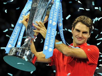 費德瑞網球生涯獲20大滿貫金盃 不敵膝傷折磨告終[影]