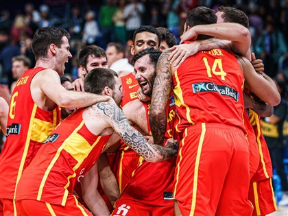西班牙擒伏地主德國 籃球歐錦賽將與法國爭冠[影]