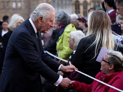 女王國葬前夕 查爾斯三世感謝世界各地民眾慰問