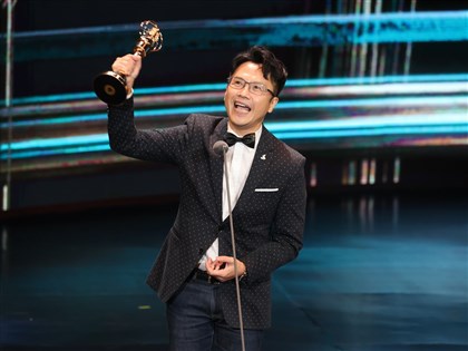 廣播金鐘完整得獎名單 溫士凱忍父喪奪獎 聲樂家黃瑞芬遺作獲肯定