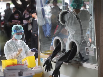 放寬7+7讓確診者投票 莊人祥提縮短天數或調整病例通報