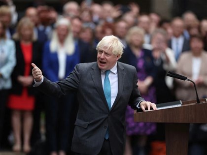 強生退出保守黨魁之爭 蘇納克摩丹特角逐英國首相大位