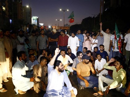 巴基斯坦前總理集會中遭槍擊 1支持者喪生1嫌被捕