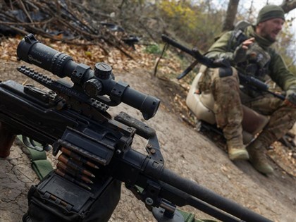 俄稱自赫松市完成撤退 BBC：行政大樓升烏克蘭國旗[影]