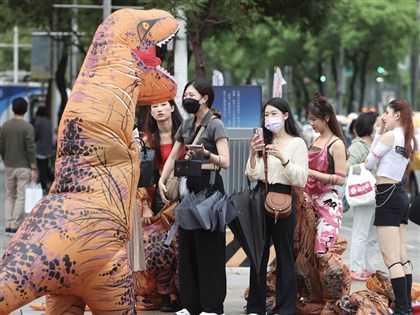 11/12本土1萬9172例 增139中重症、60死