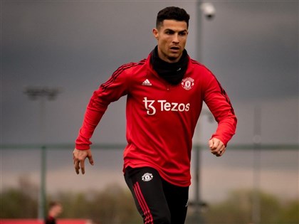 C羅受訪稱高層逼他離隊 曼聯已請律師提告