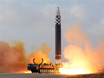 北韓試射火星-17型飛彈 日本退將：意圖嚇阻美國