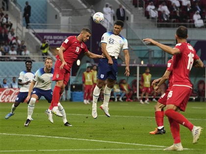 世界杯英格兰6比2击退伊朗 小将贝林翰头槌破门助领先
