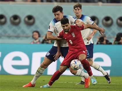 英格蘭世足賽首戰獲勝  球評：伊朗進2球不容易