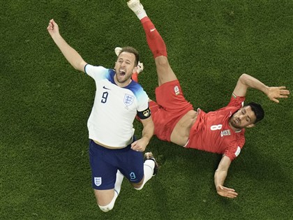 世足英格蘭隊長凱恩腳踝受傷 對美國之戰能否上場仍未知