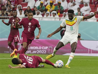 卡達1比3不敵塞內加爾 球評：後防犯錯太多