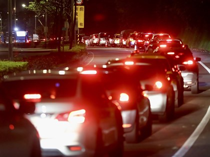 元旦3天連假以旅遊車潮為主 僅國5有高乘載管制