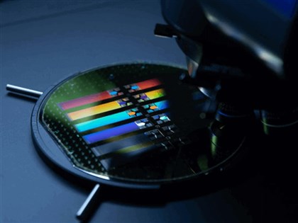 Neuralink晶片植入大腦助治療失智 馬斯克：6個月內人體試驗