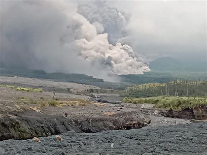 印尼塞梅魯火山噴發 6村莊受影響疏散近2000人[影]