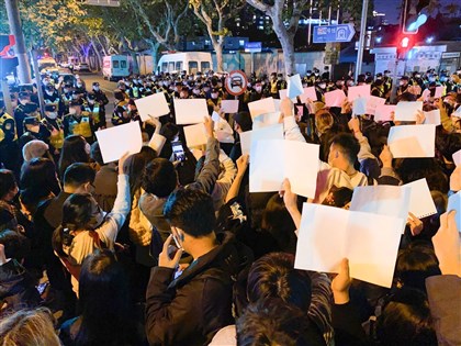 影片／白紙運動後中國至少6大學爆抗爭 醫學生要求同工同酬