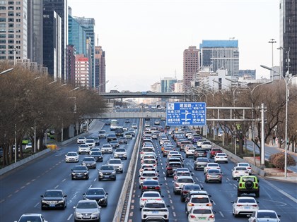 防疫鬆綁鼓勵出門 北京市宣布暫緩車輛尾號限行