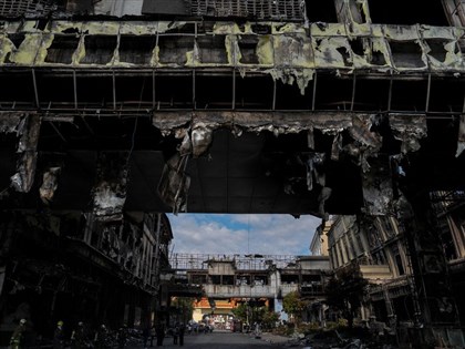 賭場飯店惡火奪26命 柬埔寨：電力系統故障造成