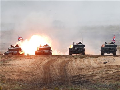 烏東蘇勒答爾泰半恐陷落 盟國考慮支援主戰坦克