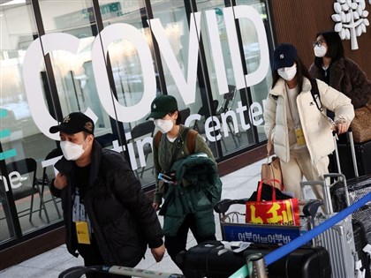 中国停发韩国公民短期签证 反击韩加严入境检疫