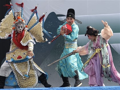 紙風車「哪吒鬧龍宮」  兩廳院廣場2天免費入場