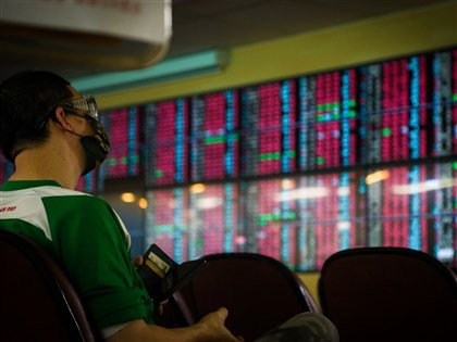 台股本週漲450點 半導體指數漲逾7%居首