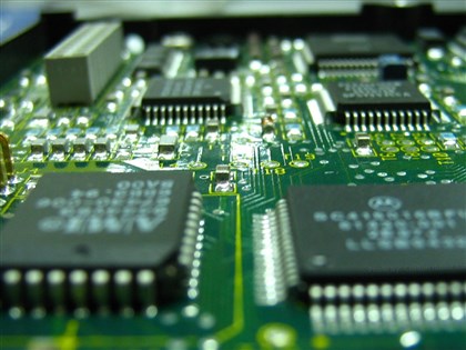 立陶宛企業向台灣借力 目標2027年啟動半導體生產