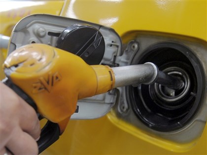 中国解封带动需求  30日起汽柴油各涨0.5、0.4元