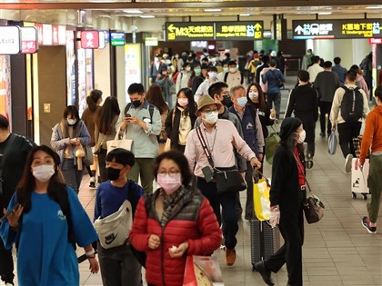 2/10本土1萬9309例 增70死、171中重症