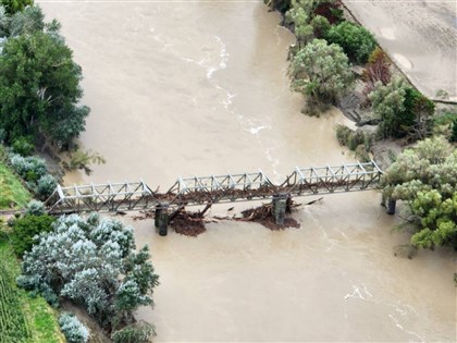 熱帶氣旋重創紐西蘭北島5死百人失蹤 橋梁遭沖毀交通癱瘓