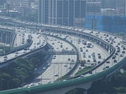 收假日國道11路段恐壅塞 台2線東北角估有車潮