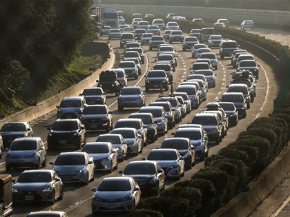 228連假第3天 西部國道估下午起湧北返車潮