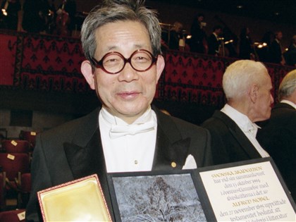 诺贝尔文学奖得主大江健三郎逝世 享寿88岁