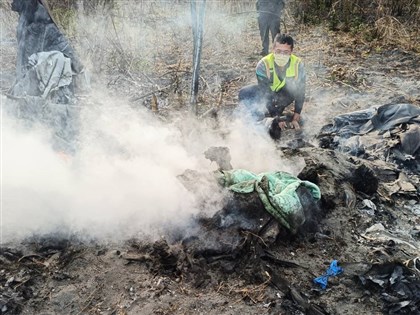 彰化县溪州乡轻航机坠机 2人死亡