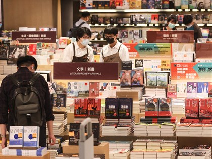 文化部成年禮金6/6開放領取 赴獨立書店消費加碼送點數