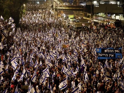 以色列司法改革争议引发大罢工 总理尼坦雅胡暂缓立法