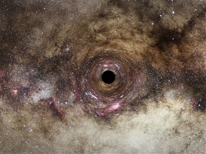 科学家首藉新技术发现巨大黑洞 质量为太阳300亿倍