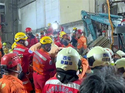 台中房屋倒塌3死 營造商、怪手司機過失致死遭移送