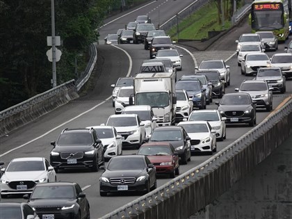 國道多處壅塞估深夜才紓解 5日留意13地雷路段