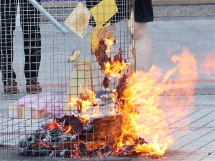 掃墓禁燒錫箔元寶 中國學者：祭祀應因地制宜