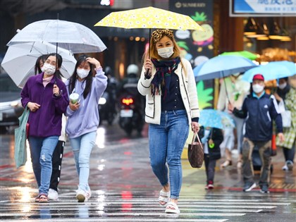 大台北12日局部雨 15日雨區擴及中南部山區並降溫