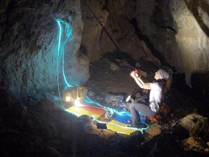 西班牙女登山家締極限紀錄 地下70公尺洞穴獨居500天