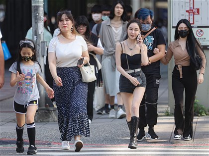 南高屏17日防36度高溫 19日鋒面接近全台有雨