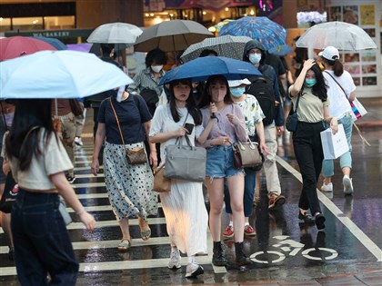 鋒面南移逐漸減弱 中南部入夜仍須防降雨