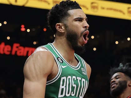 雙探花合攻62分獵下老鷹 塞爾蒂克季後賽首輪聽牌[影]