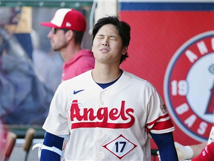 影片／大谷翔平掉5分仍拿第4勝 差全壘打就完全打擊