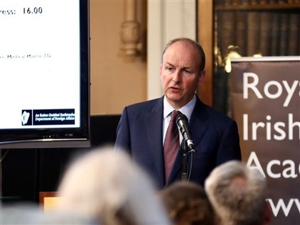 爱尔兰副总理：不接受单方面武力改变台海现状
