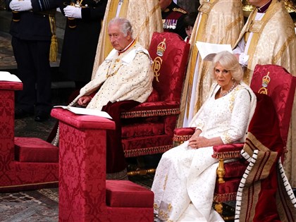 查爾斯三世抵西敏寺 英國舉行1953年以來首場加冕禮