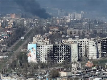 烏克蘭軍隊乘勝追擊 兵分兩路推進巴赫姆特