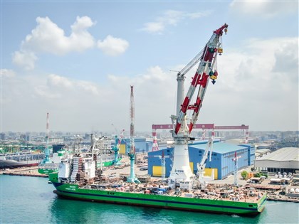 台船打造精品級環海翡翠輪 寫台灣海上施工新紀元