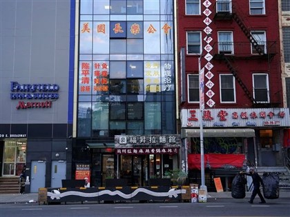 國安局：中共海外設置逾百警僑驛站 藏身餐館商店